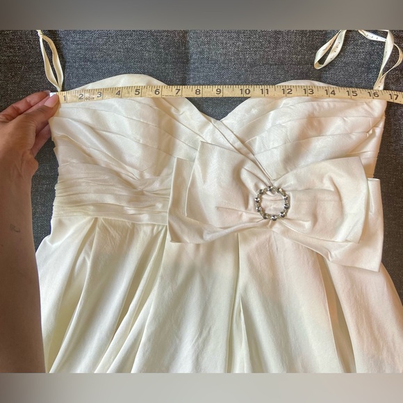 David’s Bridal Shantung Taffeta Sweetheart Strapless Wedding Ball Gown Dress - Picture 9 of 15